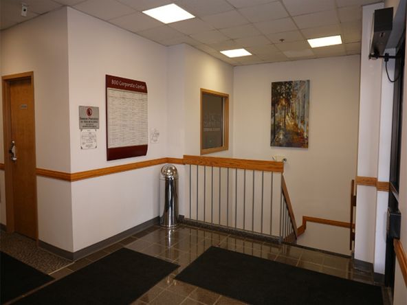 Suite 101 E